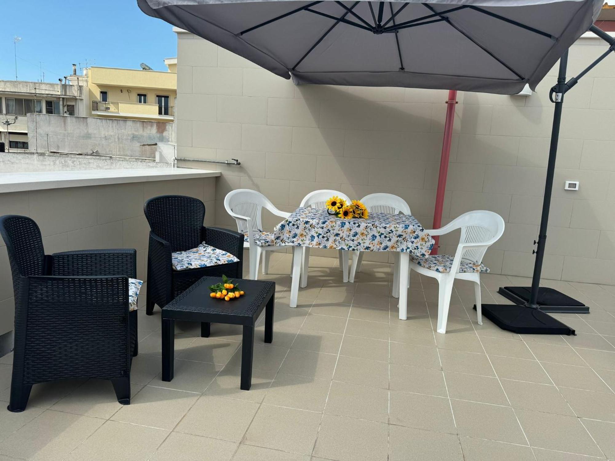 Casa Vacanze La Perla Rara Taranto Exterior photo